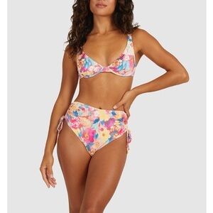 Billabong 🌺 Summer Bliss Floral Underwire Bikini Top | Hi Retro Ruched Bottoms